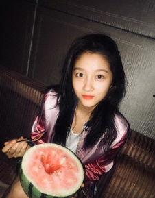 关晓彤娱乐圈吃瓜